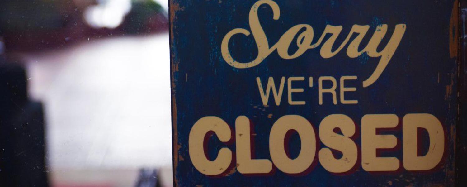 Picture of a closed sign